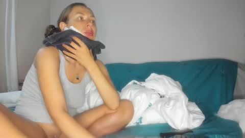 Snapshot of issabelle_69 chatting on September 11, 5:40 am Issabelle online show from September 11, 5:40 am