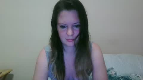 issamayy333 online show from October 17, 3:20 am