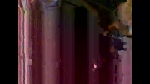 Snapshot of issyamazin667 chatting on April 3, 11:19 am Girlnextdoor online show from April 3, 11:19 am