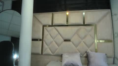 Issys online show from January 18, 8:51 am