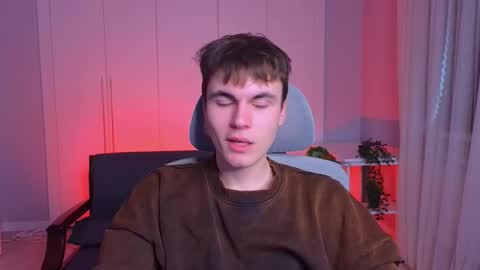 Snapshot of istairee chatting on January 27, 10:06 am Maks online show from January 27, 10:06 am