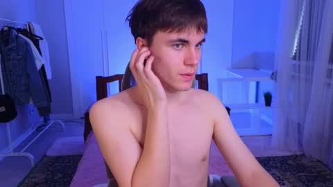 Snapshot of istairee chatting on February 21, 10:50 am Maks online show from February 21, 10:50 am