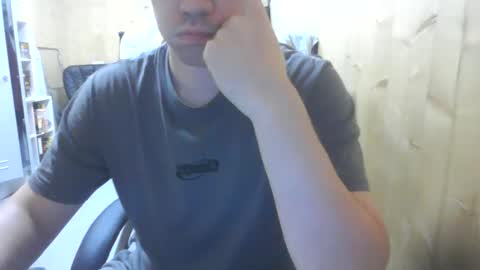 Snapshot of isterebitel99834 chatting on June 6, 12:27 am isterebitel99834 online show from June 6, 12:27 am