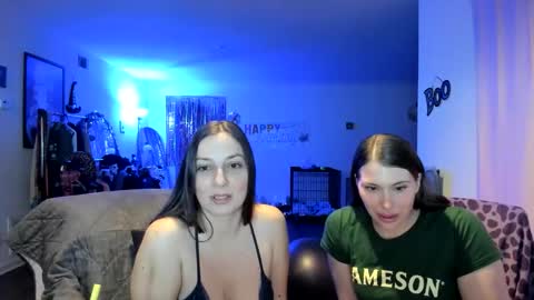 Snapshot of italiana25 chatting on January 16, 6:06 am Bella Bloom online show from January 16, 6:06 am
