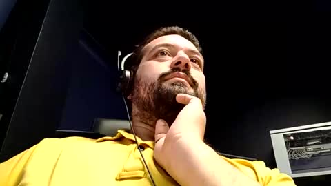 italianbigboy93 online show from October 10, 5:28 am