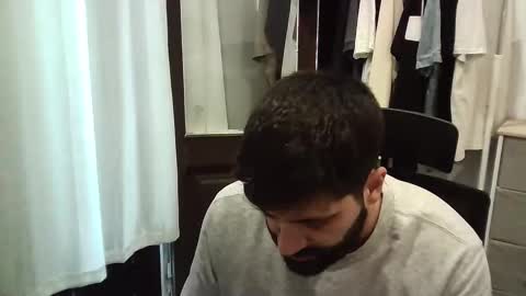 italianboybcn online show from October 10, 7:51 am