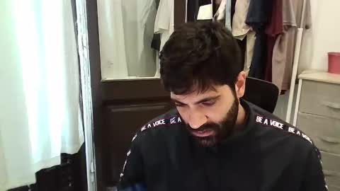 italianboybcn online show from November 1, 9:44 am