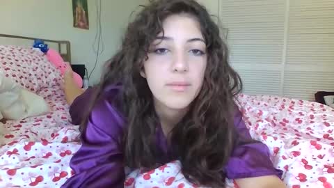 Snapshot of italiankittyx chatting on May 6, 3:50 pm ItalianKitty online show from May 6, 3:50 pm