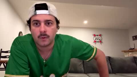 italianladd online show from November 9, 5:06 am