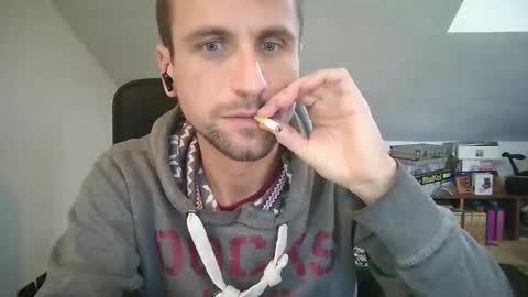 italiano116116 online show from December 1, 2:55 pm