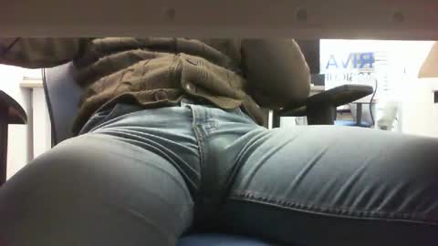 Alex online show from November 17, 6:03 pm