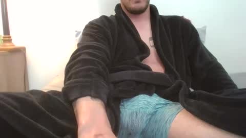 italianstallion69123 online show from December 2, 8:22 pm