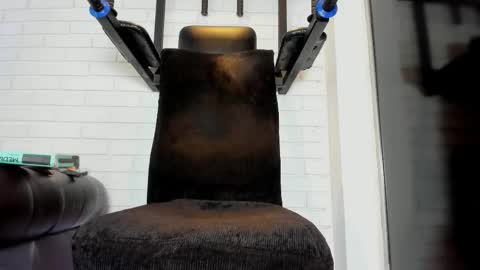 Italo Moore online show from October 8, 11:19 am