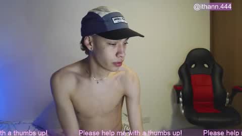 Snapshot of ithan_rose chatting on March 21, 1:54 am Ithan online show from March 21, 1:54 am