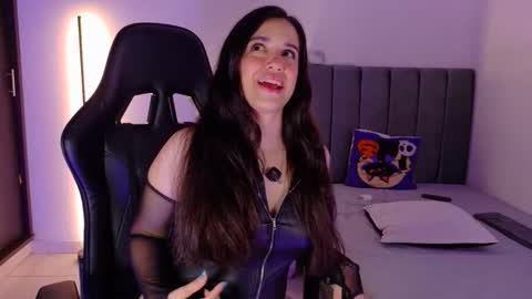 K A R I online show from April 24, 1:08 am