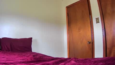 Its HoneyVex online show from May 9, 3:28 pm
