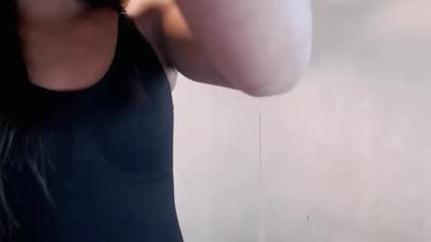 Snapshot of its_kynth chatting on October 26, 12:44 pm its_kynth online show from October 26, 12:44 pm