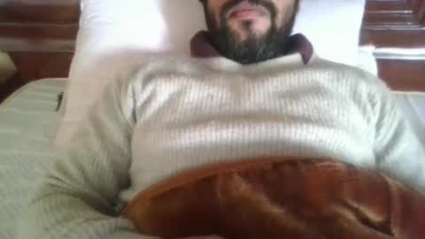 Snapshot of its_me_2323 chatting on February 9, 5:40 am its_me_2323 online show from February 9, 5:40 am