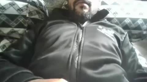 Snapshot of its_me_2323 chatting on April 5, 6:10 am its_me_2323 online show from April 5, 6:10 am