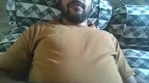 Snapshot of its_me_2323 chatting on April 24, 5:32 am its_me_2323 online show from April 24, 5:32 am