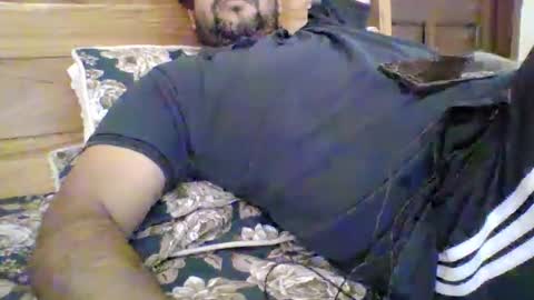 Snapshot of its_me_2323 chatting on May 10, 8:41 am its_me_2323 online show from May 10, 8:41 am