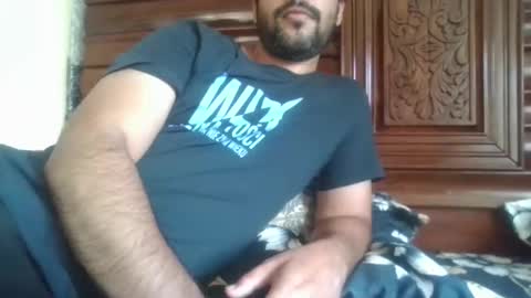 Snapshot of its_me_2323 chatting on May 25, 5:24 am its_me_2323 online show from May 25, 5:24 am
