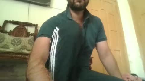 Snapshot of its_me_2323 chatting on May 27, 3:03 am its_me_2323 online show from May 27, 3:03 am