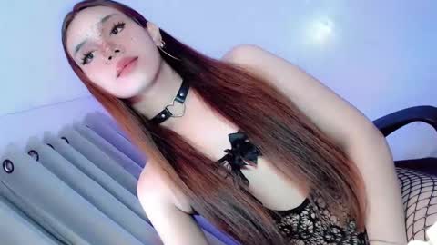 EZZIE online show from October 12, 1:59 am