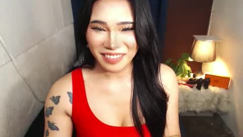 Im Mariee online show from May 21, 6:37 pm