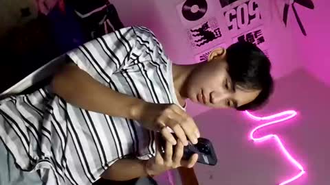 Snapshot of its_saya chatting on June 15, 3:09 am its_saya online show from June 15, 3:09 am