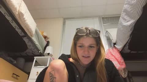 Alex Love online show from February 11, 1:10 am