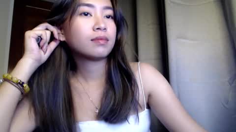 Candy online show from March 12, 2:01 pm