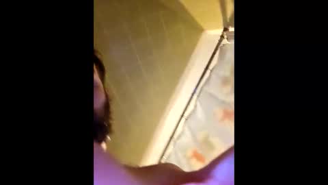 Snapshot of itsdaiton chatting on November 12, 1:22 pm Daiton online show from November 12, 1:22 pm