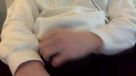 Snapshot of itshimleo chatting on May 18, 2:23 pm Leo online show from May 18, 2:23 pm