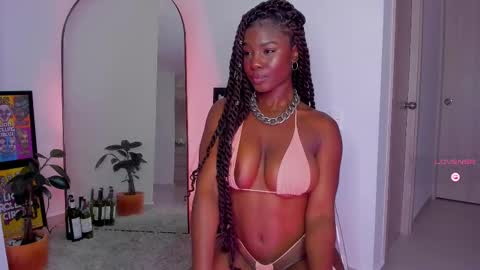 lau online show from February 9, 8:44 am