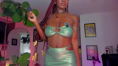 lau online show from March 31, 2:46 am