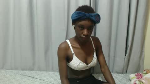 Laynne online show from October 9, 9:29 am