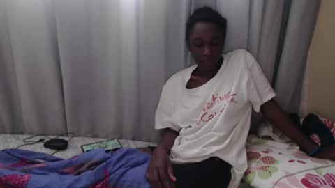 Laynne online show from October 14, 11:44 am