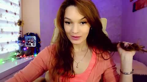 itslunaday online show from December 5, 11:05 am