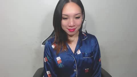 Snapshot of itsmehotqueen chatting on October 6, 4:37 pm itsmehotqueen online show from October 6, 4:37 pm