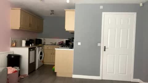 Lola online show from September 19, 1:12 pm