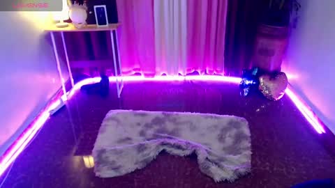 Snapshot of itsmemoiraa69 chatting on March 9, 1:59 pm itsmemoiraa69 online show from March 9, 1:59 pm