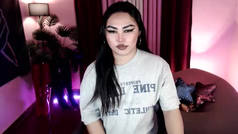 Snapshot of itsmesianaa29 chatting on January 13, 6:24 pm Siana online show from January 13, 6:24 pm