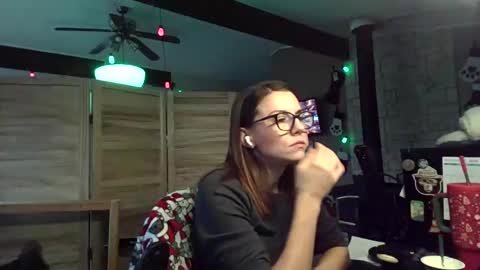 ItsMeSophie X online show from November 18, 6:12 pm