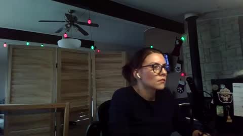 ItsMeSophie X online show from November 19, 6:19 pm