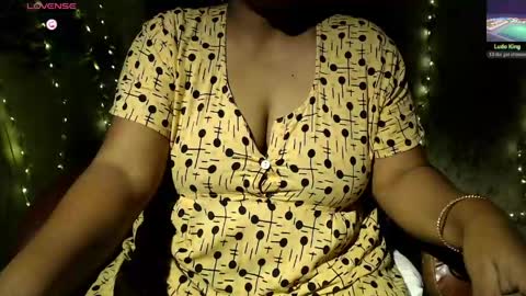 Snapshot of itsmiradesire chatting on May 24, 8:25 pm Mira online show from May 24, 8:25 pm