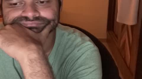 Snapshot of itsmylife021 chatting on November 2, 5:04 pm Raje online show from November 2, 5:04 pm