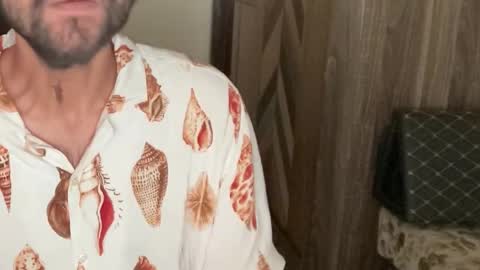 Snapshot of itsmylife021 chatting on November 13, 5:17 am Raje online show from November 13, 5:17 am