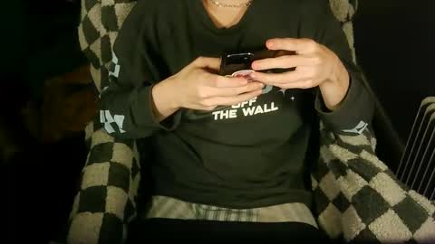 Snapshot of itsnotliam834 chatting on October 31, 3:07 am itsnotliam834 online show from October 31, 3:07 am