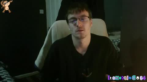 Snapshot of itsnotting834 chatting on February 11, 10:18 pm    online show from February 11, 10:18 pm